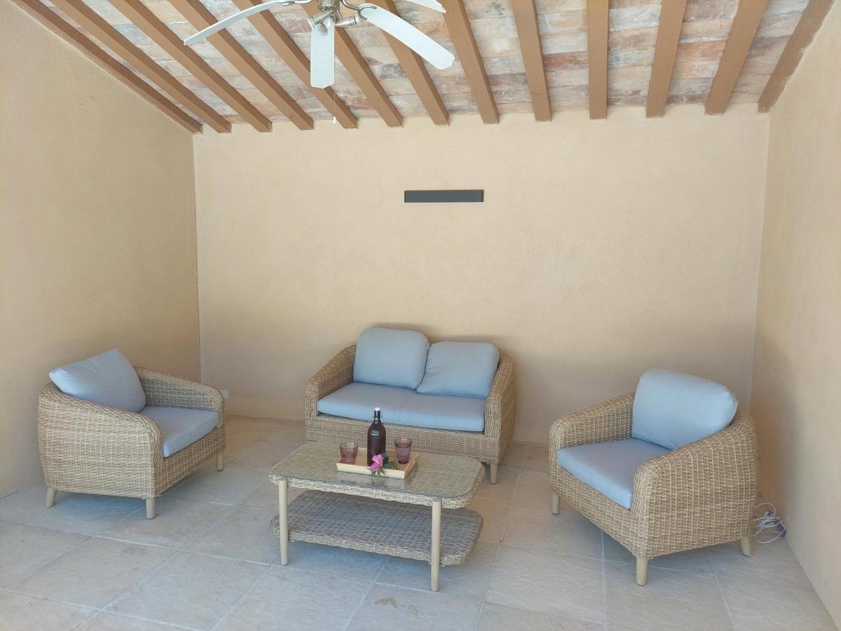 Mas La Gentille ,,, A La Campagne , Beautiful Outdoor , Swimming Pool , Pool House , Nice Green Garden , Bbq ,,, Only For You , Pour Passer Un Sejour Inoubliable Pernes-les-Fontaines Kültér fotó