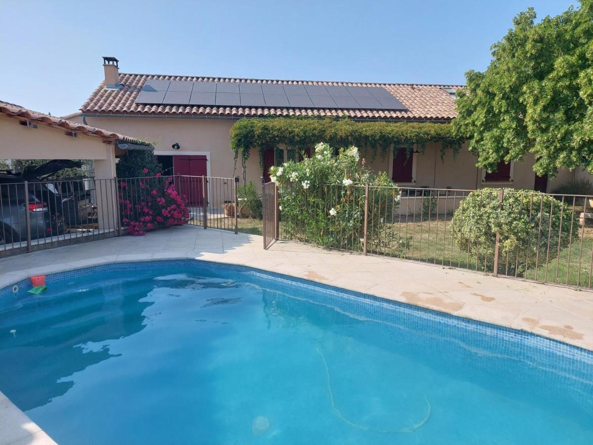 Mas La Gentille ,,, A La Campagne , Beautiful Outdoor , Swimming Pool , Pool House , Nice Green Garden , Bbq ,,, Only For You , Pour Passer Un Sejour Inoubliable Pernes-les-Fontaines Kültér fotó